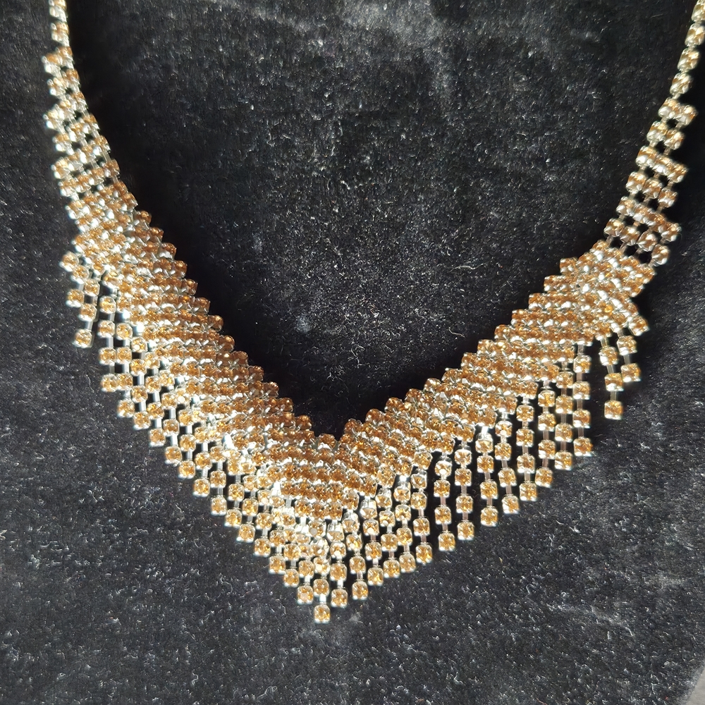 Sparkling Champagne Colored Rhinestone Collar/Bib Necklace in Silver Tone - Picture 3 of 15